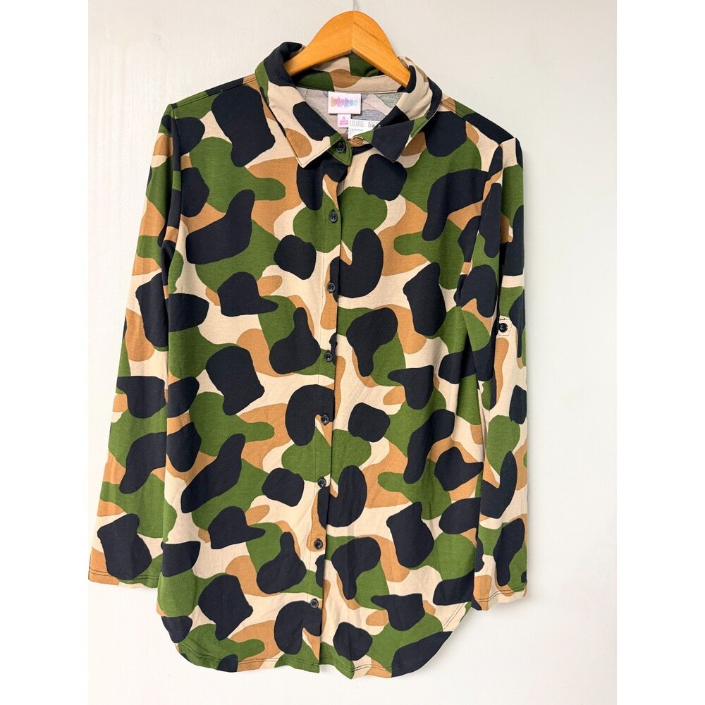 LuLaRoe Amber Women's S Green Camo Button Front High Low Hem NWT